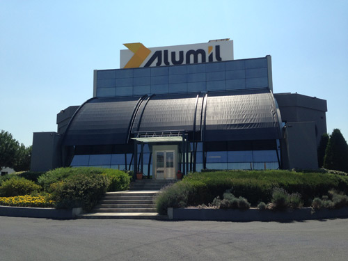 Άνοιξαν οι πόρτες του νέου showroom της ALUMIL στη Θεσσαλονίκη