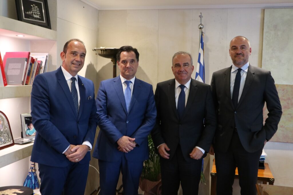 Συνάντηση της Διοίκησης του ΣΒΕ με τον Υπουργό Ανάπτυξης και Επενδύσεων, κ. Άδωνι Γεωργιάδη και τον Υφυπουργό Ανάπτυξης και Επενδύσεων κ. Νίκο Παπαθανάση, στην Αθήνα Συνάντηση της Διοίκησης του ΣΒΕ με τον Υπουργό Ανάπτυξης και Επενδύσεων, κ. Άδωνι Γεωργιάδη και τον Υφυπουργό Ανάπτυξης και Επενδύσεων κ. Νίκο Παπαθανάση, στην Αθήνα