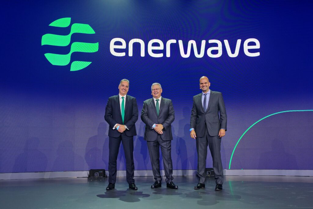 Καλωσορίζουμε ένα νέο κύμα ενέργειας!  Η ELPEDISON ΕΓΙΝΕ “Enerwave”