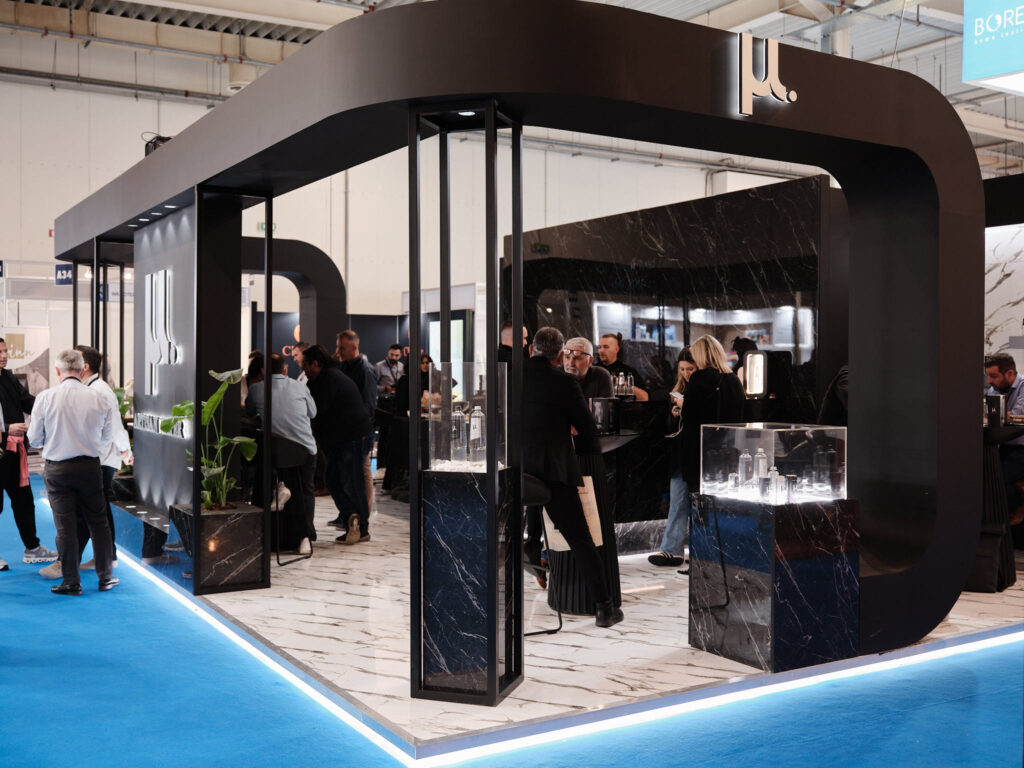 μ. Artisan Water στην έκθεση Χenia 2025: Το απόλυτο statement στην υψηλή φιλοξενία