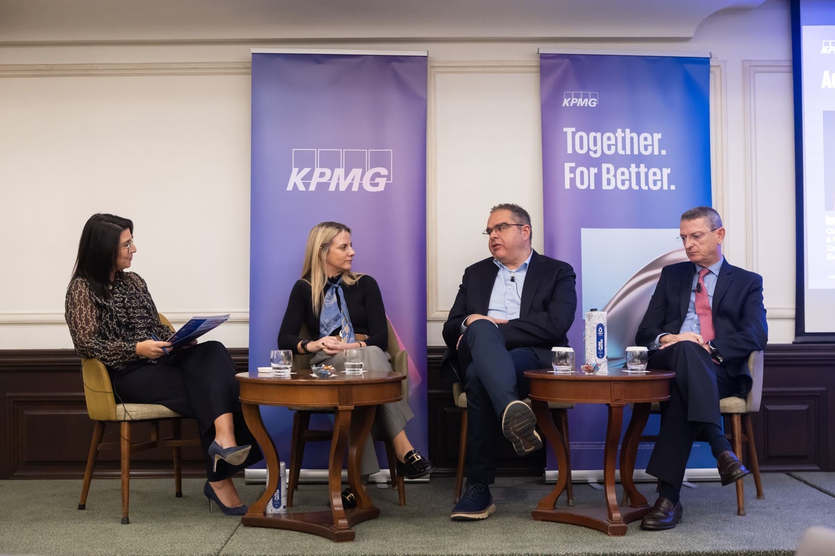 100 + κορυφαία στελέχη του ασφαλιστικού κλάδου συμμετείχαν στην εκδήλωση για την παρουσίαση της 15ης Ετήσιας Έκθεσης για την Ιδιωτική Ασφαλιστική Αγορά που πραγματοποίησε η KPMGστην Ελλάδα με τίτλο “The Future of Insurance”.