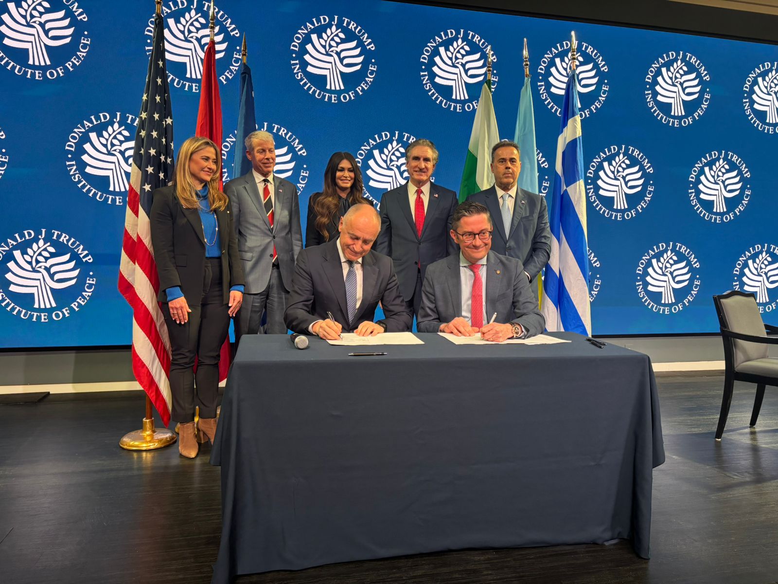 Εμβληματική συμφωνία Shell και METLEN για συνεργασία στην προμήθεια και εμπορία LNG