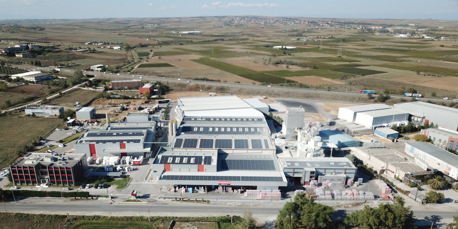 ISOMAT: Ενισχύει την παρουσία της στο εξωτερικό μέσω δυναμικής συμμετοχής σε διεθνείς εκθέσεις